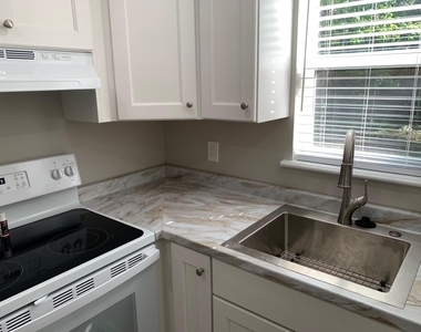 4220 Ne Indian River Dr. Drive - Photo Thumbnail 6