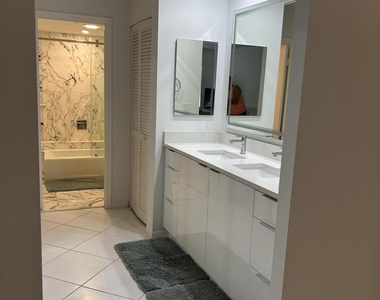 5100 N Ocean Boulevard - Photo Thumbnail 2
