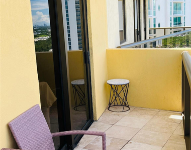 16275 Collins Avenue - Photo Thumbnail 14