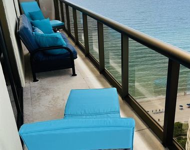 16275 Collins Avenue - Photo Thumbnail 16
