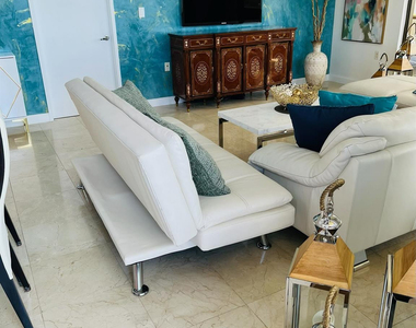 16275 Collins Avenue - Photo Thumbnail 3