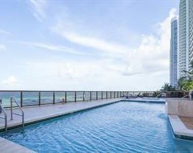 16275 Collins Avenue - Photo Thumbnail 18