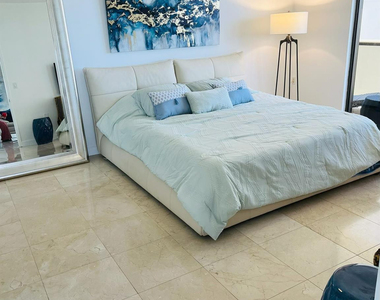 16275 Collins Avenue - Photo Thumbnail 9