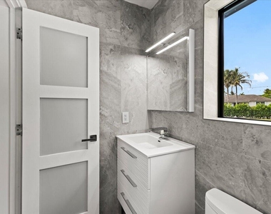1049 W Palmetto Park Road - Photo Thumbnail 18