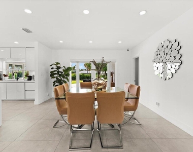1049 W Palmetto Park Road - Photo Thumbnail 7