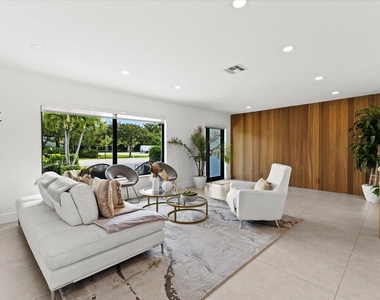 1049 W Palmetto Park Road - Photo Thumbnail 5
