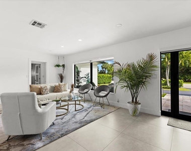 1049 W Palmetto Park Road - Photo Thumbnail 6