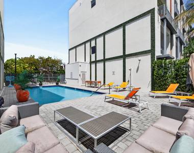 1044 Ne 18th Avenue - Photo Thumbnail 40