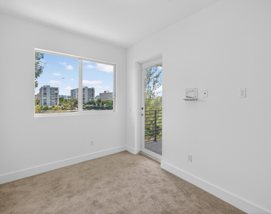 1044 Ne 18th Avenue - Photo Thumbnail 31