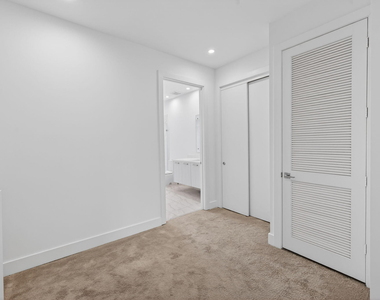 1044 Ne 18th Avenue - Photo Thumbnail 22