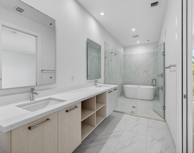 1044 Ne 18th Avenue - Photo Thumbnail 28