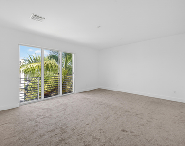1044 Ne 18th Avenue - Photo Thumbnail 25