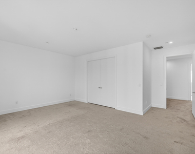 1044 Ne 18th Avenue - Photo Thumbnail 27