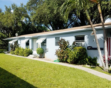 2318 Van Buren Street - Photo Thumbnail 4