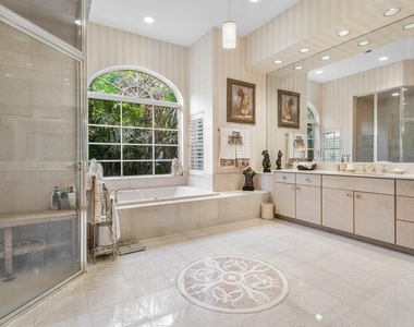 2540 Fairway Island Drive - Photo Thumbnail 28