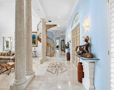 2540 Fairway Island Drive - Photo Thumbnail 6