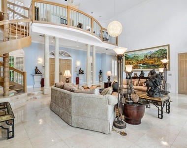 2540 Fairway Island Drive - Photo Thumbnail 9