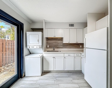 337 Kenilworth Boulevard - Photo Thumbnail 10