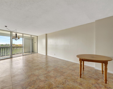 6921 Environ Boulevard - Photo Thumbnail 2