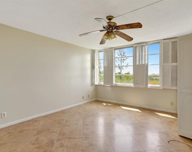 6921 Environ Boulevard - Photo Thumbnail 15