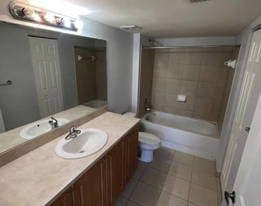 6769 Heritage Grande - Photo Thumbnail 10