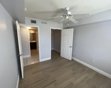 6769 Heritage Grande - Photo Thumbnail 13