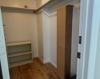 2704 Cardinal Drive - Photo Thumbnail 9