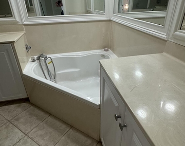 2704 Cardinal Drive - Photo Thumbnail 14