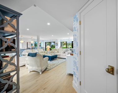 10111 Quail Covey Road - Photo Thumbnail 4