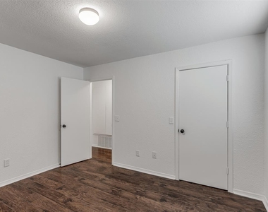 1608 Nw 7th Street - Photo Thumbnail 16