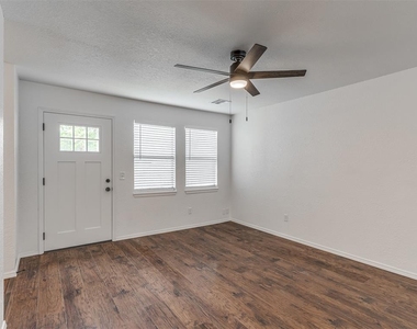 1608 Nw 7th Street - Photo Thumbnail 7