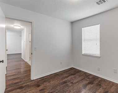 1608 Nw 7th Street - Photo Thumbnail 24
