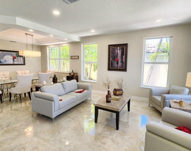 1851 Corsica Drive - Photo Thumbnail 5