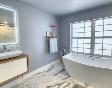 1851 Corsica Drive - Photo Thumbnail 36