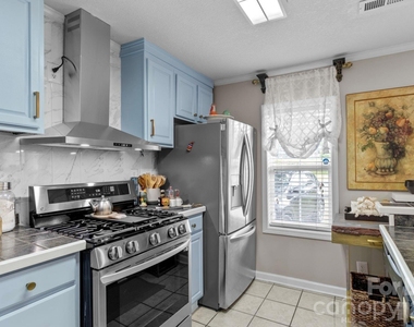 404 Moss Springs Road - Photo Thumbnail 3