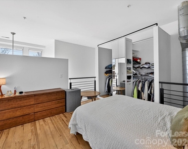 3123 N Davidson Street - Photo Thumbnail 20