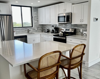 300 Ocean Trail Way - Photo Thumbnail 2
