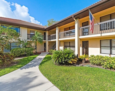 671 Sw South River Drive - Photo Thumbnail 1