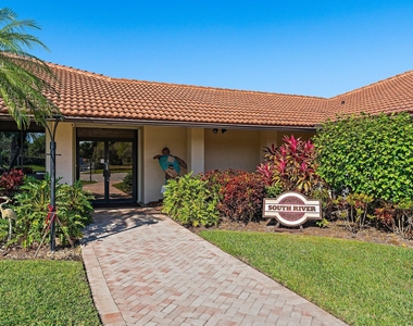 671 Sw South River Drive - Photo Thumbnail 33