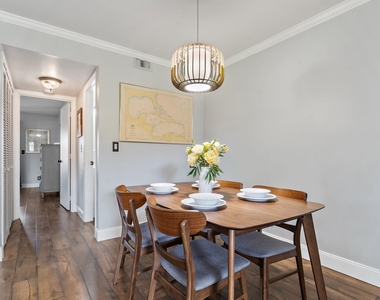671 Sw South River Drive - Photo Thumbnail 9