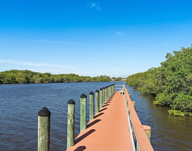671 Sw South River Drive - Photo Thumbnail 52