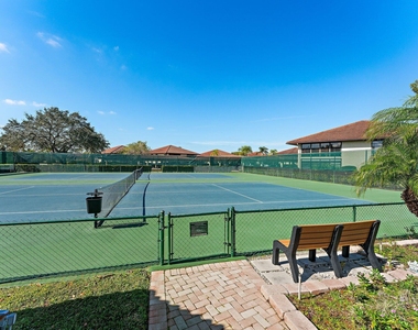 671 Sw South River Drive - Photo Thumbnail 46
