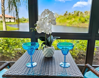 671 Sw South River Drive - Photo Thumbnail 4