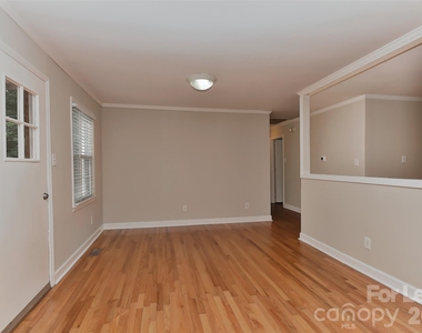 420 Seneca Place - Photo Thumbnail 15