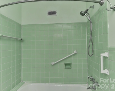 420 Seneca Place - Photo Thumbnail 25