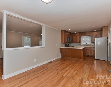 420 Seneca Place - Photo Thumbnail 14