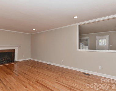 420 Seneca Place - Photo Thumbnail 5