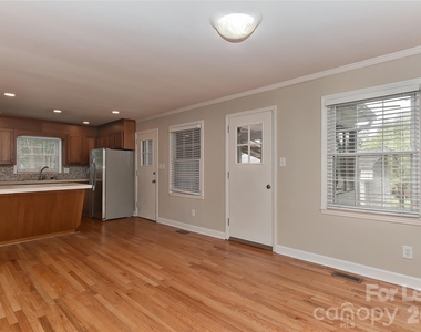 420 Seneca Place - Photo Thumbnail 10