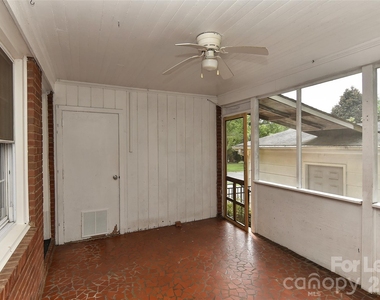 420 Seneca Place - Photo Thumbnail 27