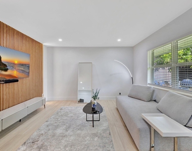 934 Nw 4th Avenue - Photo Thumbnail 20